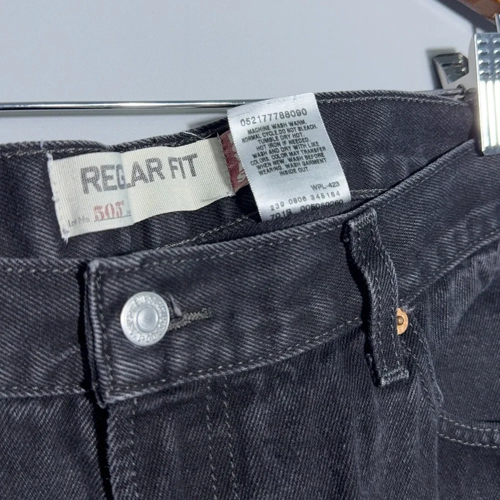 Vintage Levi's 505 Black Y2K Jeans Mens Size 36x31 2000s Denim Black Regular Fit